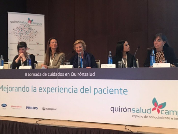 La Directora de Enfermería de Policlínica Gipuzkoa, Amaia Azkue, moderó la mesa redonda “Viviendo la experiencia del paciente en el área quirúrgica”.