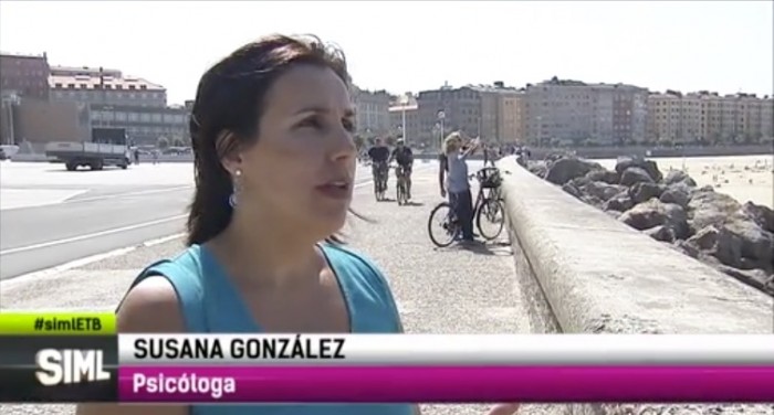 Susana González, psicóloga, entrevistada en ETB2.