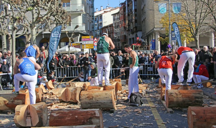 V Torneo de Aizkolaris de Policlínica Gipuzkoa.