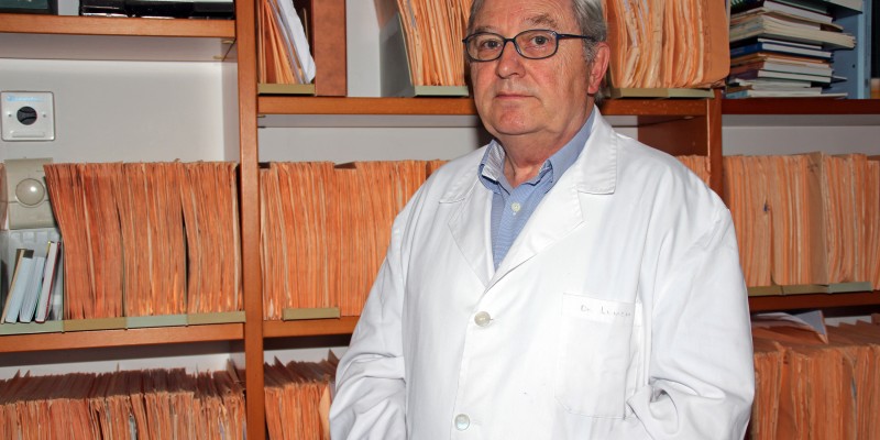 El Dr. Alberto Lluch, especialista en urología